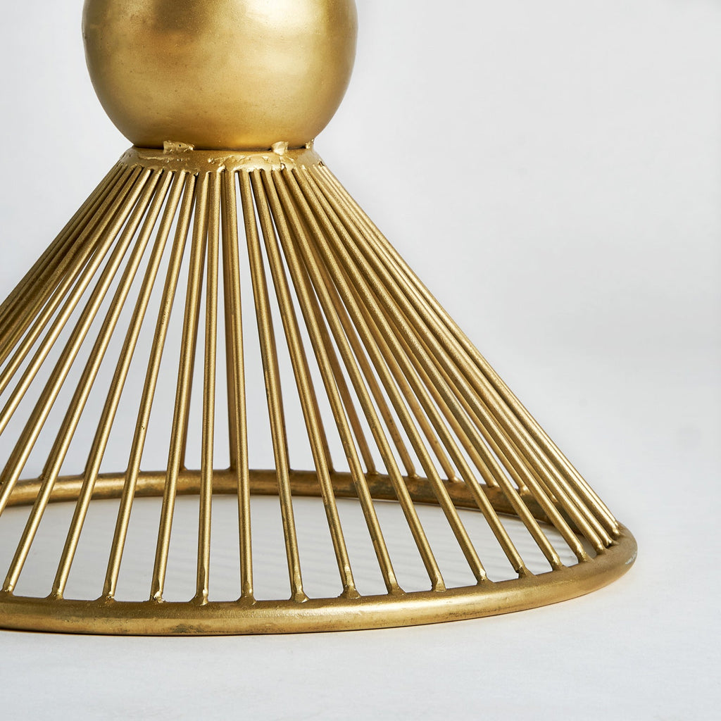 Runder Beistelltisch im Art Deco Stil in Gold mit einer Glasplatte - Maison Oudh